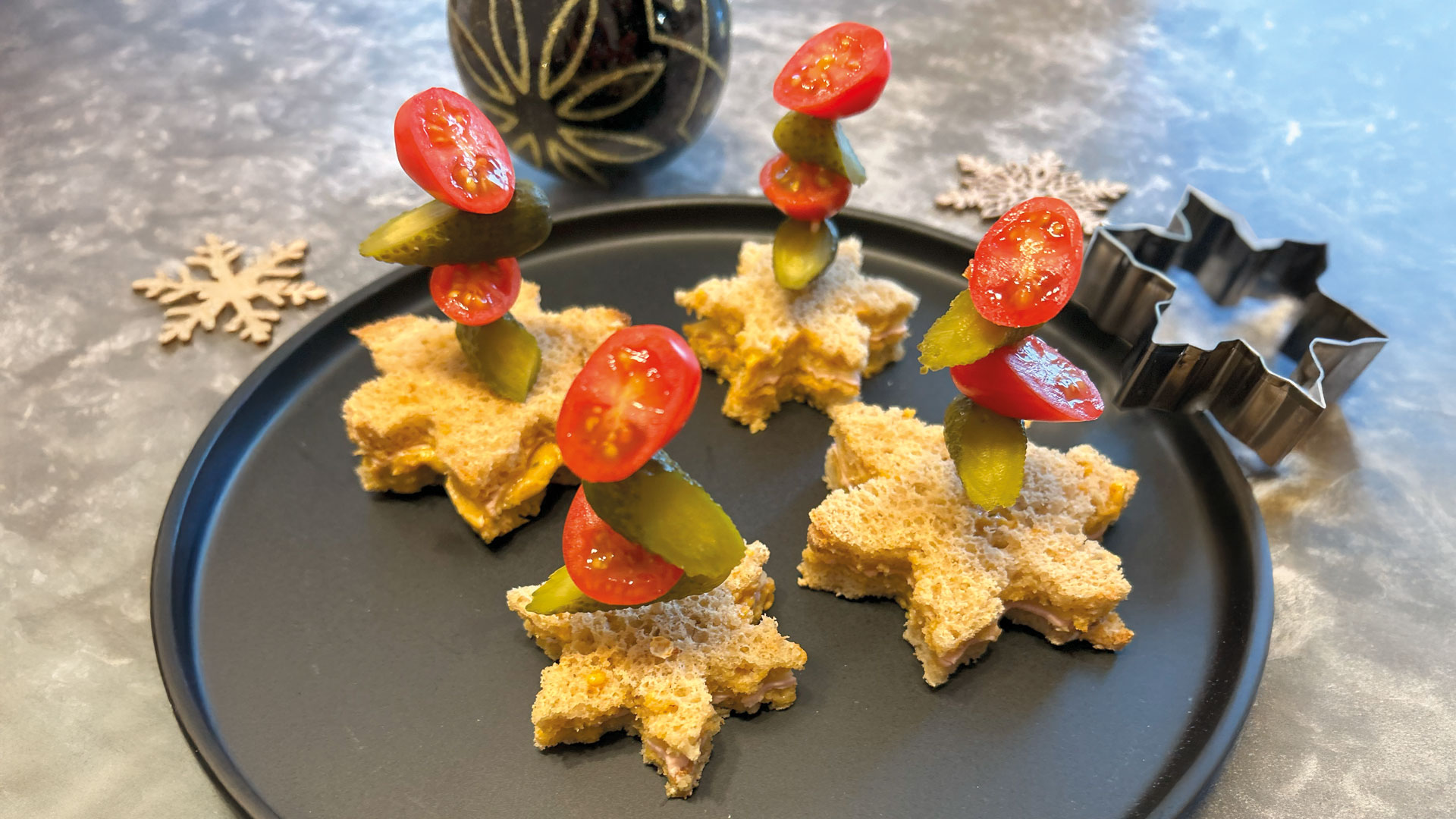 Schneeflocken_Canapes_2-wb